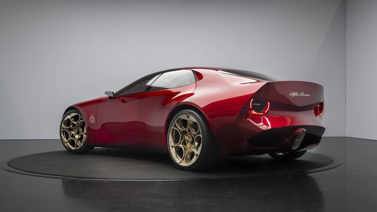Alfa Romeo Cuorerosso, il Biscione mostra il futuro