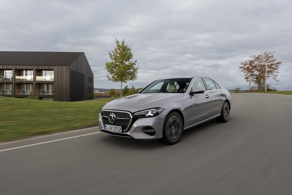 Mercedes-Benz Classe C: il diesel si rinnova, il benzina sorprende