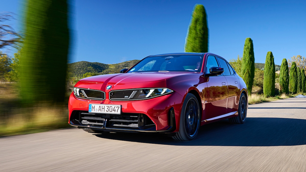 BMW M350 xDrive, la Serie 3 cambia tutto: divertimento a sei cilindri