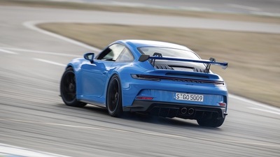 Porsche 911 GT3, aerodinamica e motore da corsa