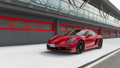 Porsche 718 Cayman GTS, la prova al Balocco