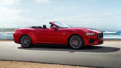 Ford Mustang 5.0 V8 Convertible, la guida completa all'acquisto