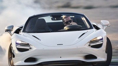 McLaren 750S, la prova in pista per pochi eletti