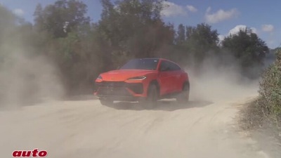 Lamborghini Urus SE: la prova estrema tra sterrato e drifting