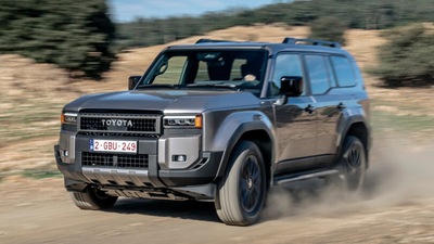 Toyota Land Cruiser 2025: tradizione e innovazione per il fuoristrada definitivo