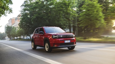 Nuova Fiat Grande Panda Red