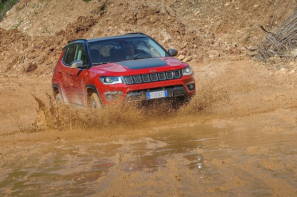 Jeep Compass Trailhawk, a prova di fango