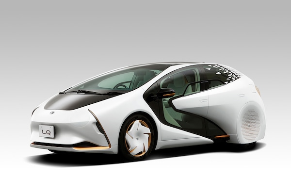 Toyota LQ, guida autonoma e assistente virtuale