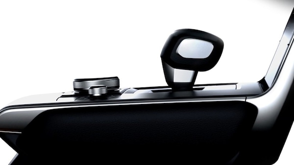 Mazda elettrica, indizi sugli interni aspettando Tokyo