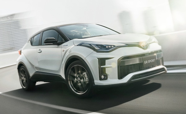 Toyota C-HR GR Sport, fa la sportiva in Giappone