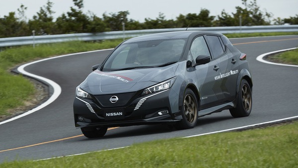 Nissan lavora all'elettrico integrale All Wheel Control