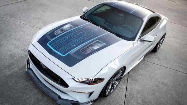 Ford Mustang Lithium, prototipo elettrico da 900 cavalli