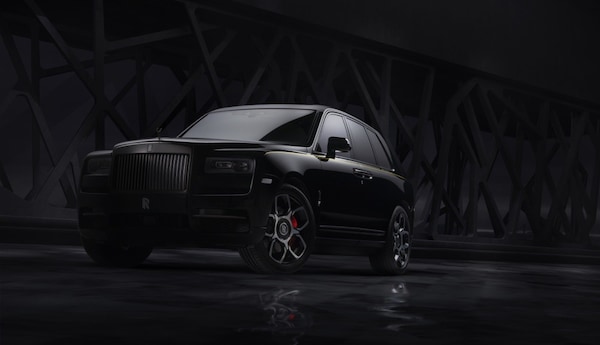 Rolls Royce Cullinan Black Badge, lusso infinito