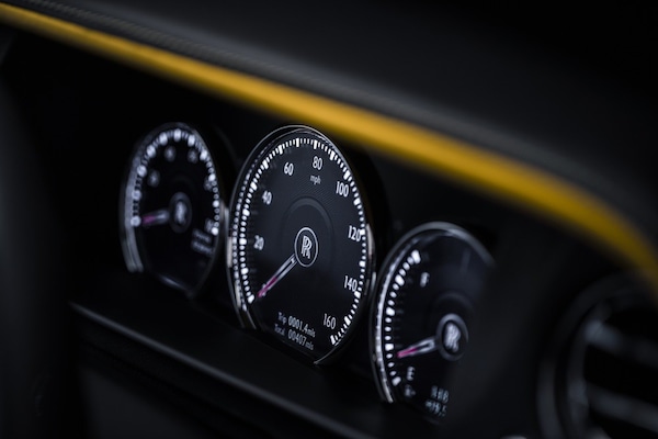 Rolls Royce Cullinan Black Badge: foto