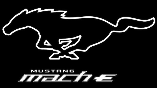 Mustang Mach-E, sfuggite le prime immagini