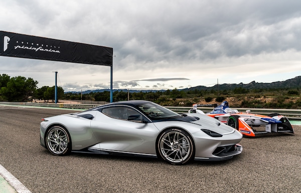 Pininfarina Battista, clienti in pista aspettando il crossover