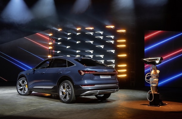 Audi e-tron Sportback, geniale illuminazione