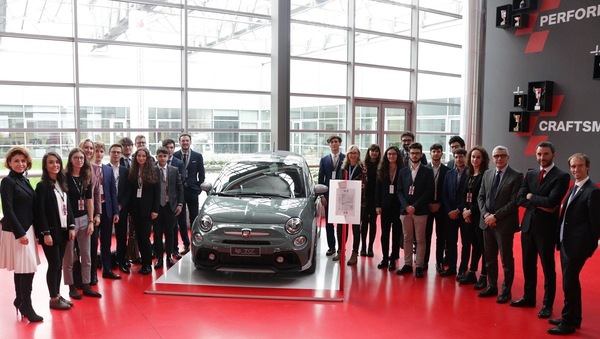 FCA, all’Hack Day il futuro della mobilità
