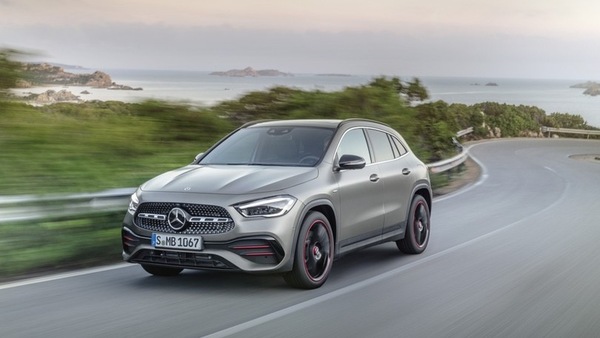 Nuova Mercedes GLA, il lato sportivo del crossover