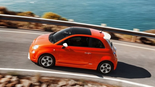 Nuova Fiat 500 elettrica prosegue lo sviluppo, muletti con dettagli RAM