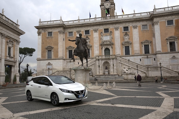 Nissan Leaf, auto ufficiale dell’Acea Run Rome The Marathon