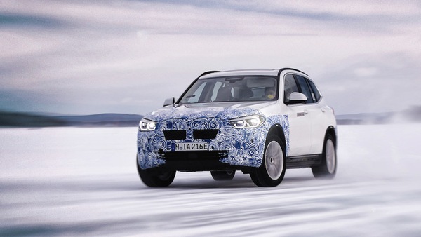 BMW iX3, i numeri di eDrive e batteria