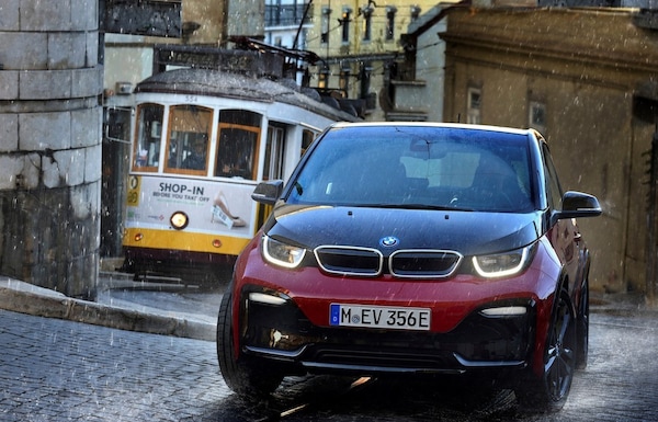 BMW i3, avanti fino al 2024
