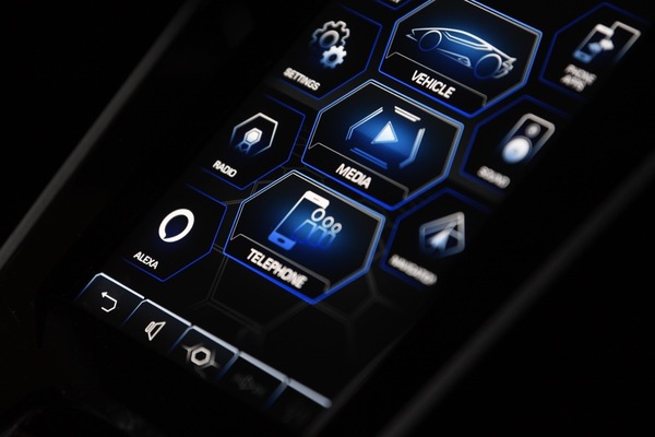 Amazon Alexa su Lamborghini Huracan EVO