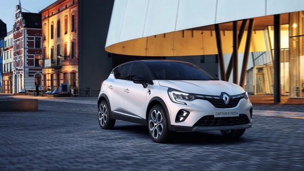 Renault Captur ibrida plug-in e Clio full hybrid accomunate dall'E-Tech