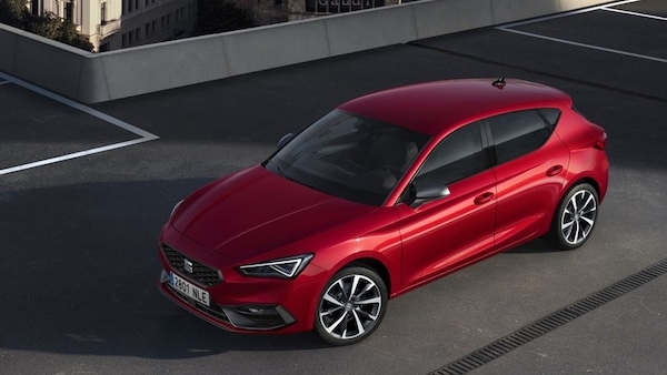 Nuova Seat Leon, ibrido e Adas avanzati tra gli spigoli vivi