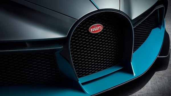 Bugatti Chiron, R la prima speciale 2020 al Salone di Ginevra