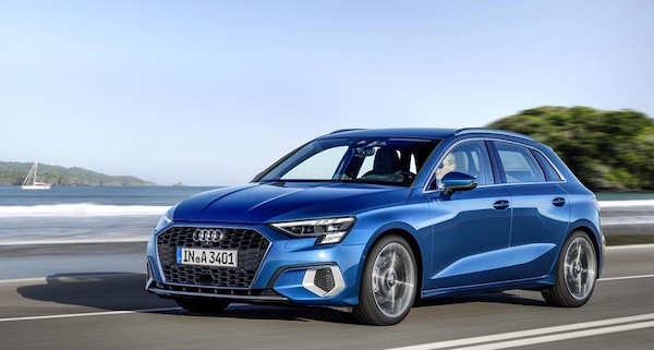 Nuova Audi A3 Sportback: evo fuori, rivoluzione su tech e interni