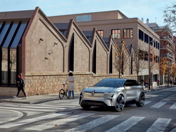 Renault, Casa della Losanga vicino ai clienti