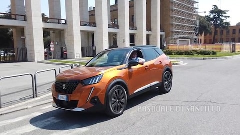 Peugeot 2008: la Prova Capitale VIDEO