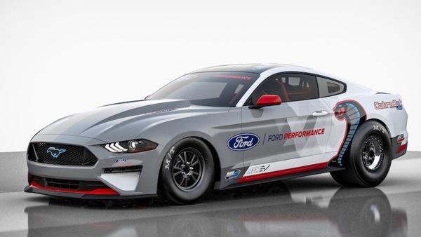 Ford Mustang Cobra Jet, il dragster si fa elettrico
