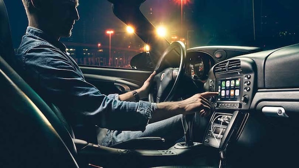 Porsche, l'infotainment anche sulle Classiche