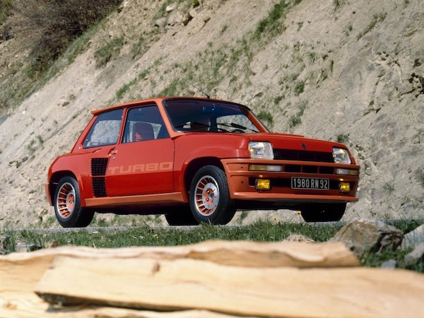 Renault 5 Turbo, 40 anni di arroganza e parafanghi spudorati