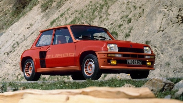 Renault 5 Turbo, 40 anni di arroganza e parafanghi spudorati