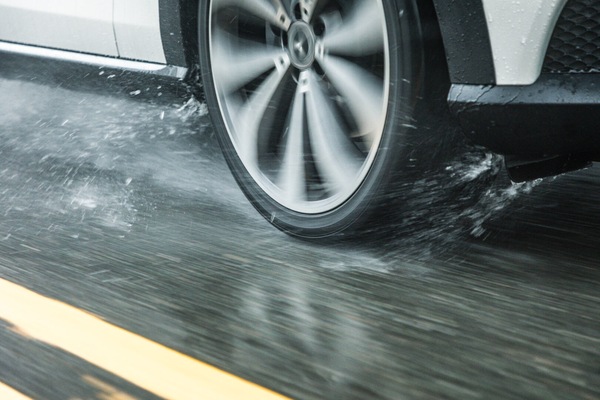 Cambio gomme invernali prorogato fino al 15 giugno