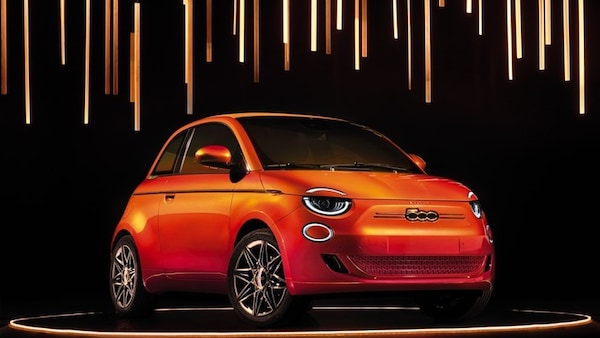 Fiat e le auto elettriche: otto pillole con la nuova 500 per scoprirne tutti i vantaggi VIDEO