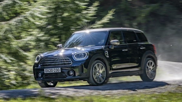 MINI Countryman restyling, luci sulla Union Jack e motori Euro 6D