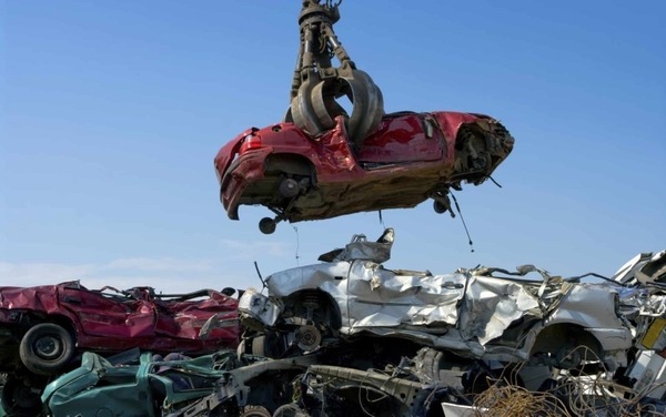 Auto, incentivi rottamazione: 4.000 euro per tutte le Euro 6