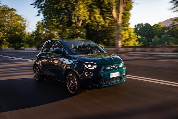 Nuova 500 "la Prima" è anche berlina