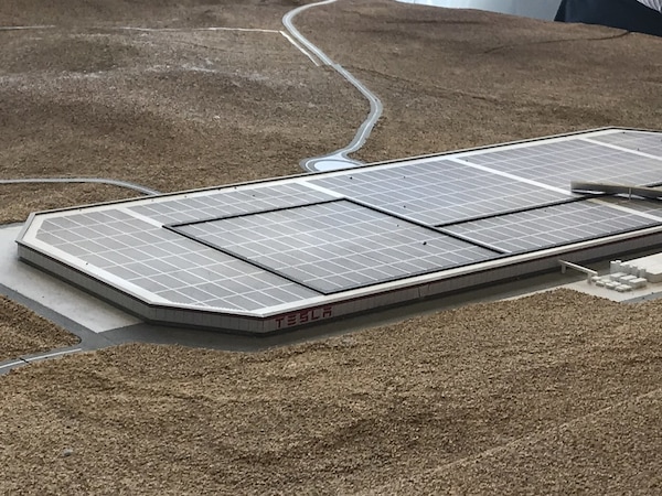 Tesla cerca casa anche in Texas
