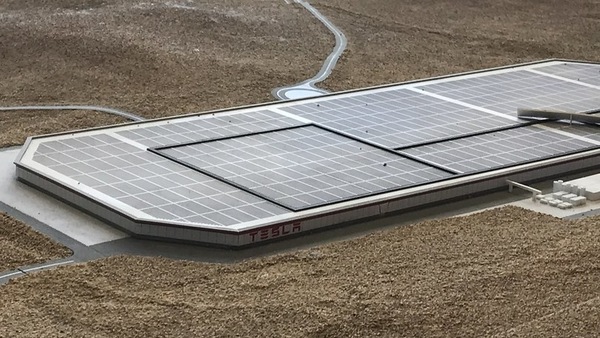 Tesla cerca casa anche in Texas