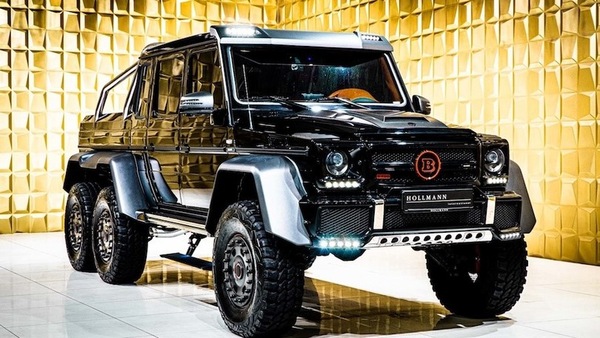 Mercedes G63 AMG 6x6 by Brabus in vendita per meno di 1 milione