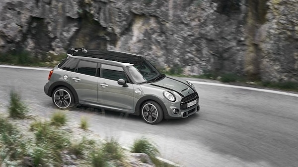 MINI, restyling con elettrificazione all'orizzonte