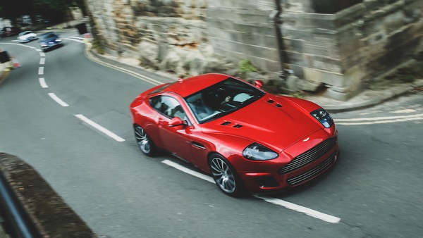 Aston Martin Callum Vanquish, R-Reforged finalizza le specifiche