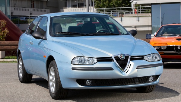 Alfa Romeo, guidando la storia: la 156