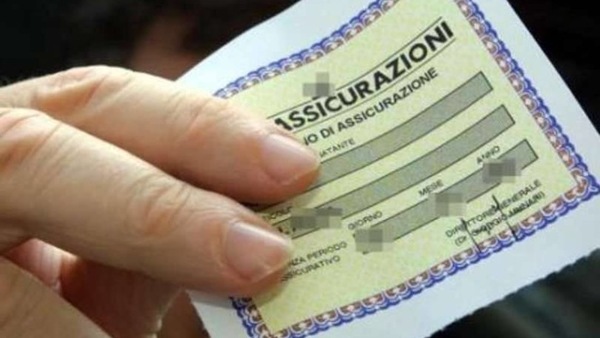 RC Auto, la proroga della scadenza torna a 15 giorni
